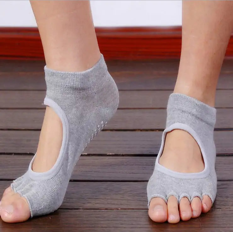 Low Cut Grip Control Five-Finger Yoga Socks – Non-Slip Comfort for Women