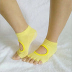 Low Cut Grip Control Five-Finger Yoga Socks – Non-Slip Comfort for Women