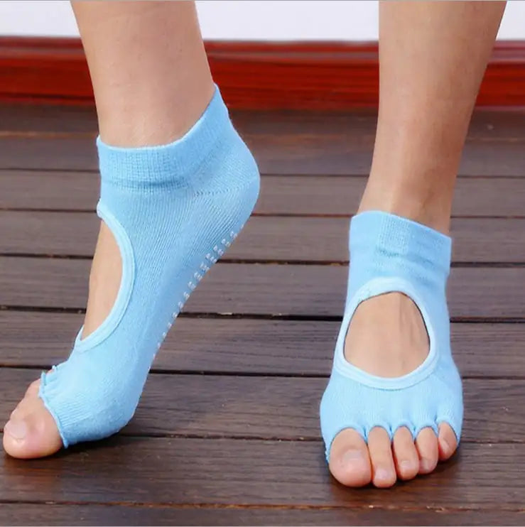 Low Cut Grip Control Five-Finger Yoga Socks – Non-Slip Comfort for Women
